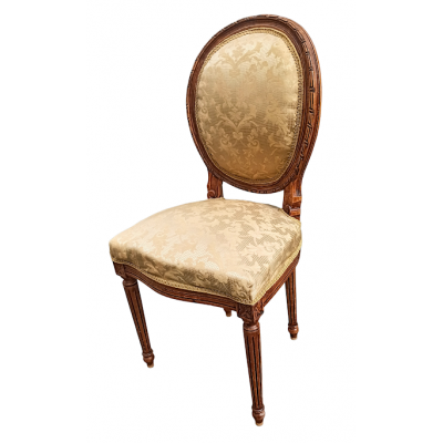 Sześć krzesel w stylu francuskim z rzeźbionymi detalami. Komplet 6 szt.